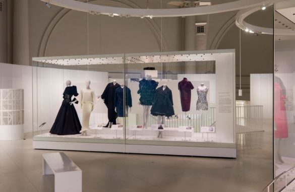 Moda en los Museos -Exhibiciones de moda