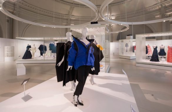 Moda en los Museos -Exhibiciones de moda