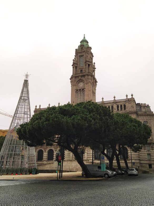 Ayuntamiento plaza de la libertad y avenida de los aliados 1 Porto -Portugal