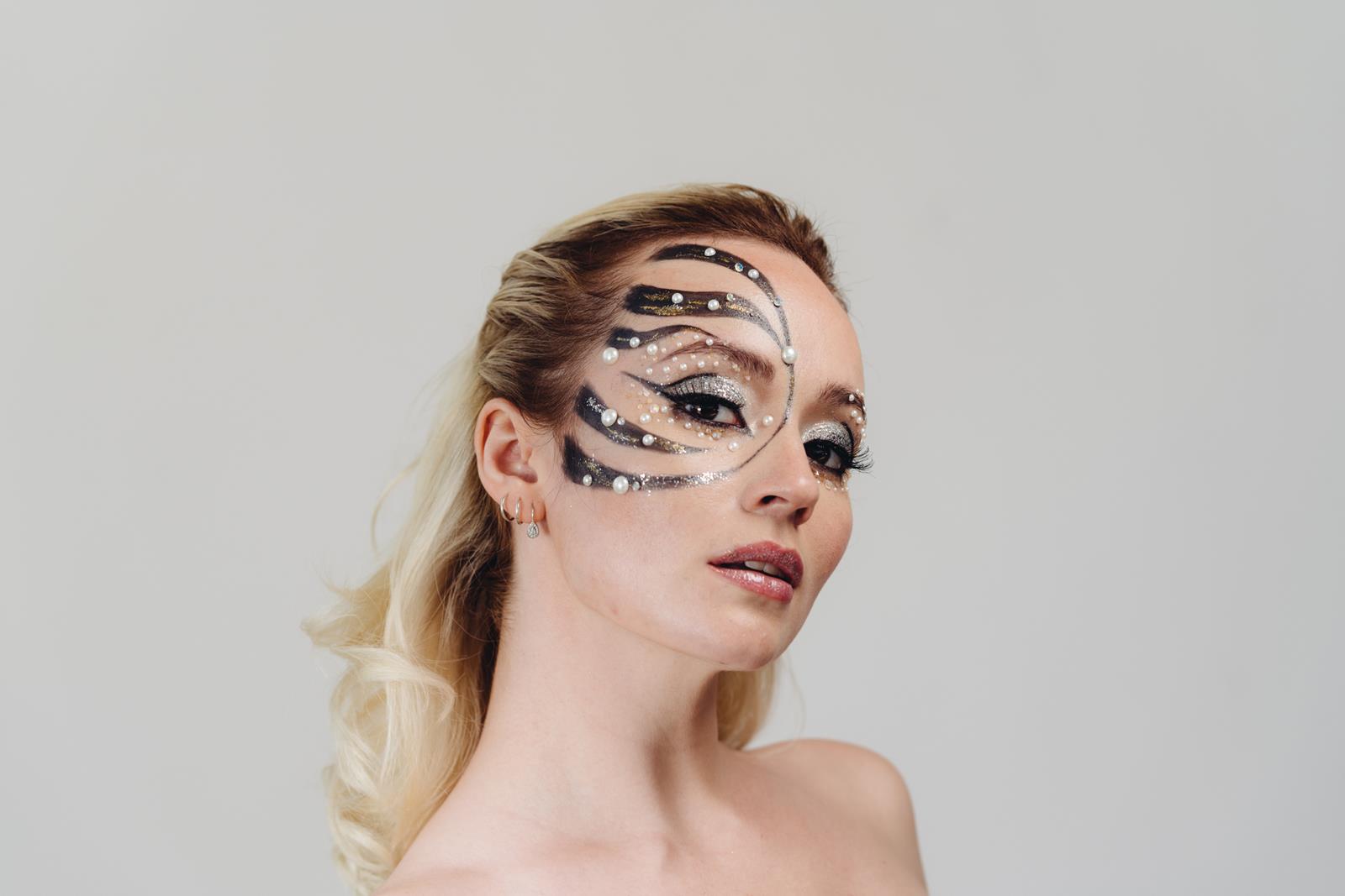 Maquillaje Glitter | Revista Brooke