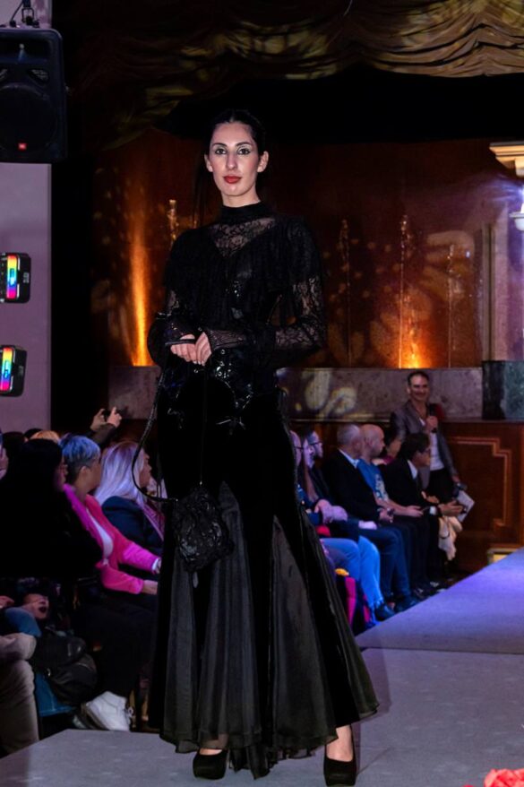 Revolución Fashion Show -Victoria Palace